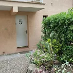Joli Avec Jardin Apartamento
