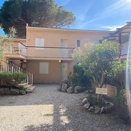 Joli Avec Jardin Apartman *