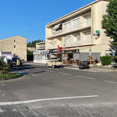 Joli Avec Jardin Apartman *